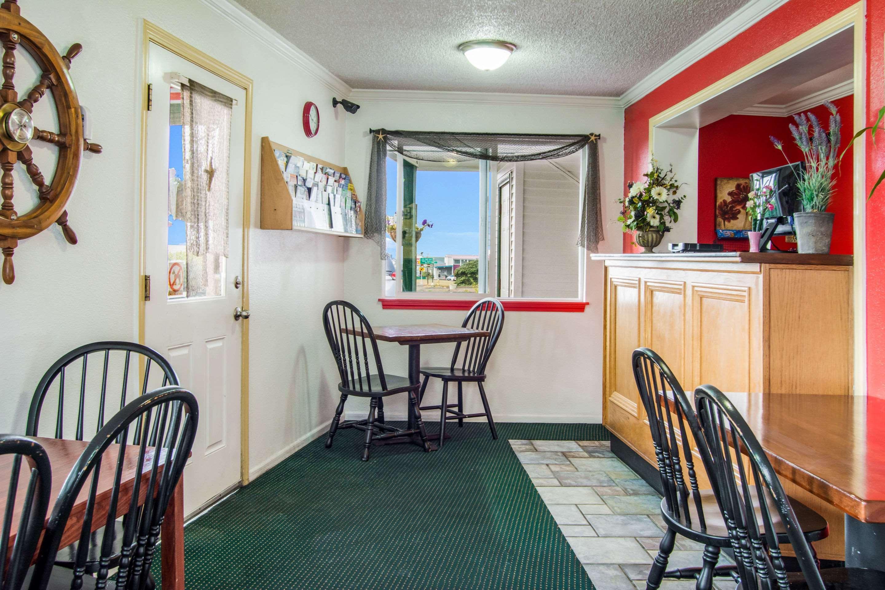 Econo Lodge Newport Exterior foto